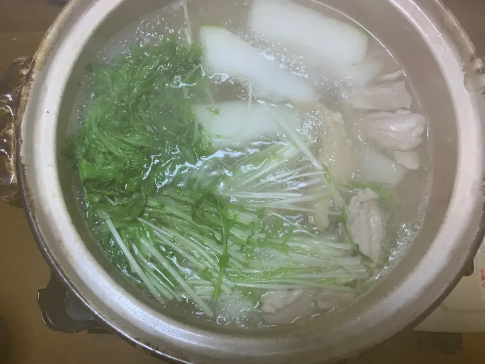 夕食　神山鶏もも肉と水菜と冬瓜の鍋|ATさん