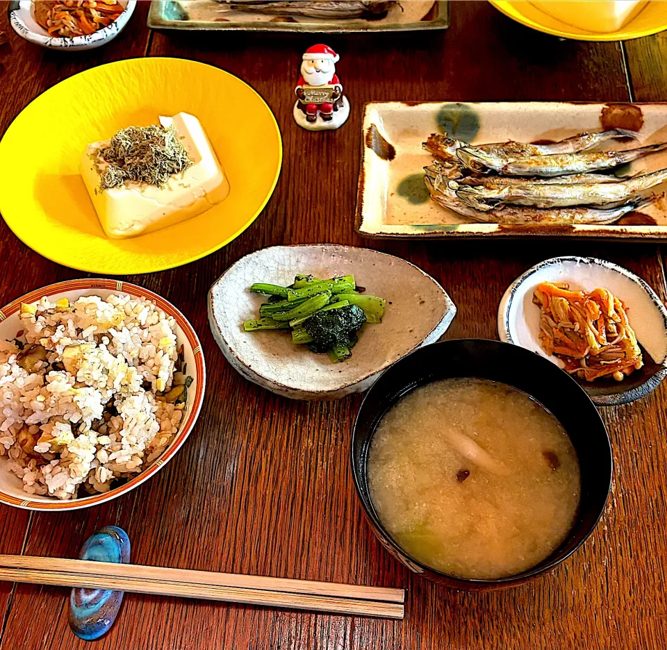 晩ごはん♯ししゃも♯栗ごはん♯冷奴|小松菜さん