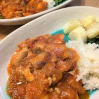 チキンのトマト煮、バターライス添え|Conyさん