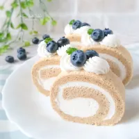 紅茶のロールケーキ
フレッシュブルーベリーをのせて～