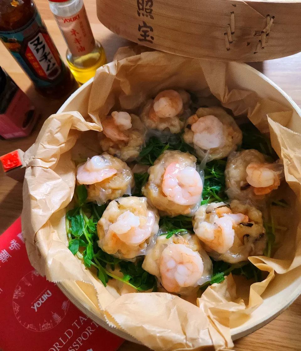 ひろりんさんの料理 ライスペーパーで海老シュウマイ♨️|ナオミさん