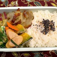 ちくわ磯辺揚げ、さつまいもと栗かぼちゃの天ぷら、にんじん紫蘇ソーセージ炒め、きゅうりナムル|おかーたまさん