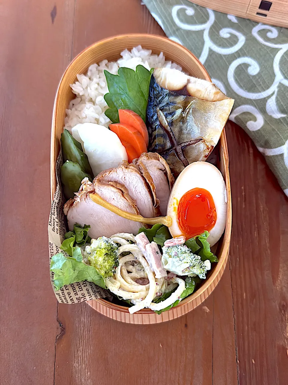 焼きサバ・鶏胸チャーシュー・サラスパ|Hajime Oomuraさん