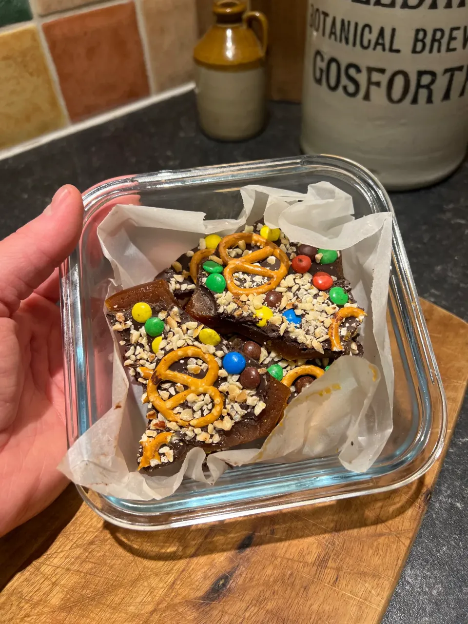 Bonfire Toffee Bark|TheDelectableGardenさん