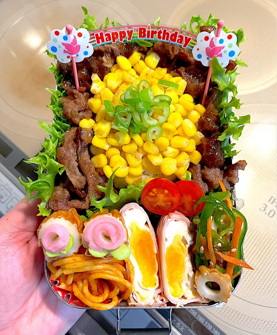 ☺︎11/5☺︎  長女23歳お誕生日弁当🎂✨|やまちゃんさん