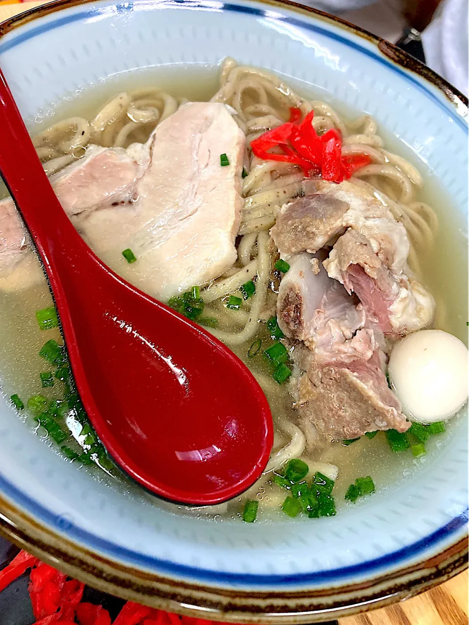 那覇での朝食2️⃣1番人気ミックスそばat花はな商店|さくたえさん