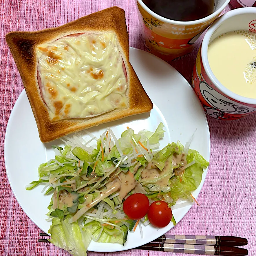 こんがりハムチーズトースト|akkoさん