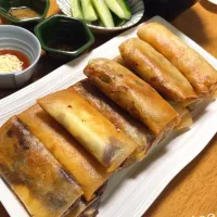 ＊クリチかぼちゃ春巻き🎃とささみ大葉春巻き♪＊|ultramarineさん