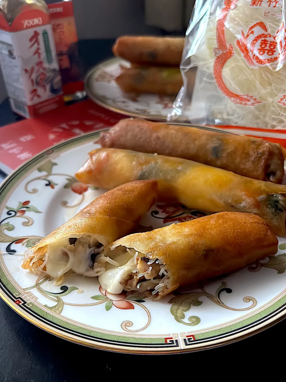 モッツァレラ入り春巻き|とんちんさん