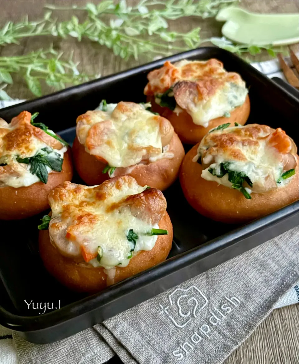 ほうれん草とウインナーの米粉パングラタン|ゆーこどんさん