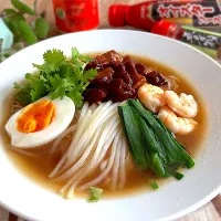 擔仔米粉(ダンザイミーフェン)/ルーローのせ汁ビーフン|みずほさん