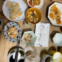 イカ刺身　イカそうめん　イカ焼き　蓮根の醤油炒め　にんじんと小松菜のマヨネーズ合え　ちくわの味噌汁|週末だけ料理おっさんさん