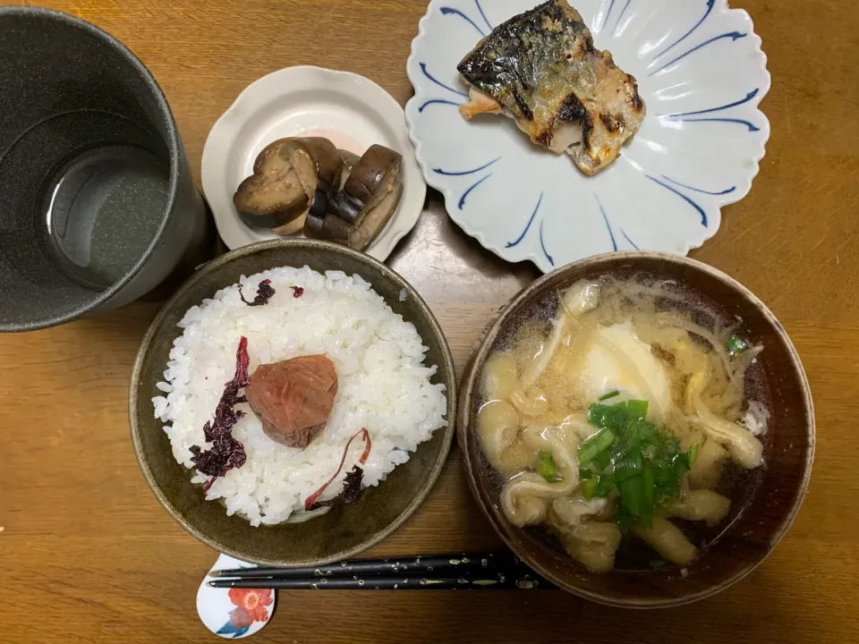 夕食　サバの塩焼き　梅干しご飯　食養生|ATさん