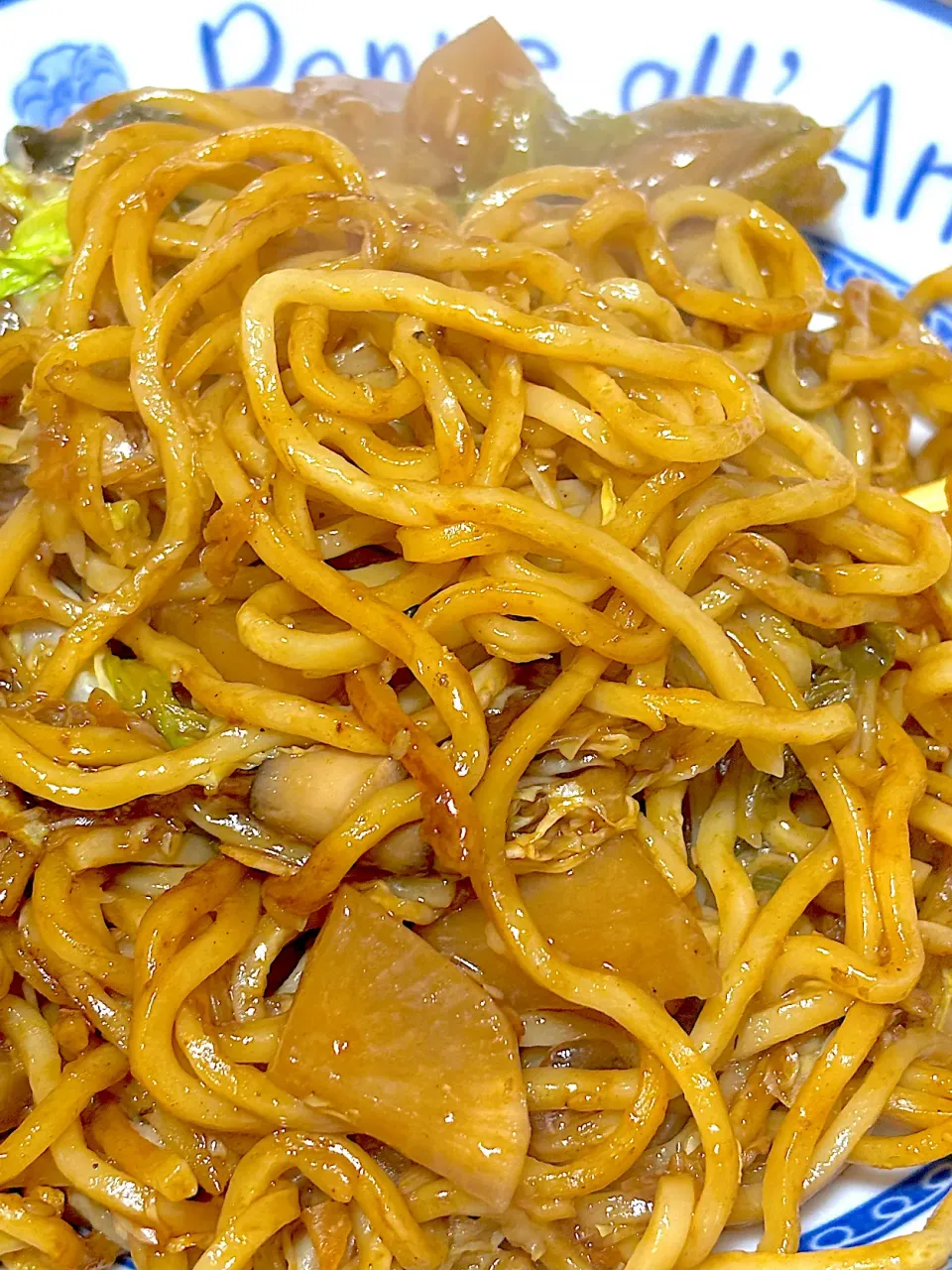 ソース焼きそばに残り物餡掛け|Makokoさん