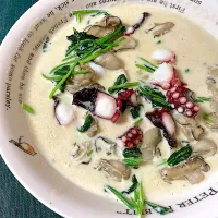 牡蠣とタコのクリーム煮〜♩|mugiさん