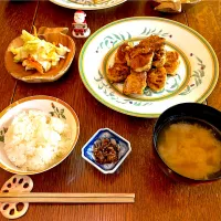 晩ごはん♯蓮根挟み焼き♯キャベツ人参梅酢| 小松菜さん