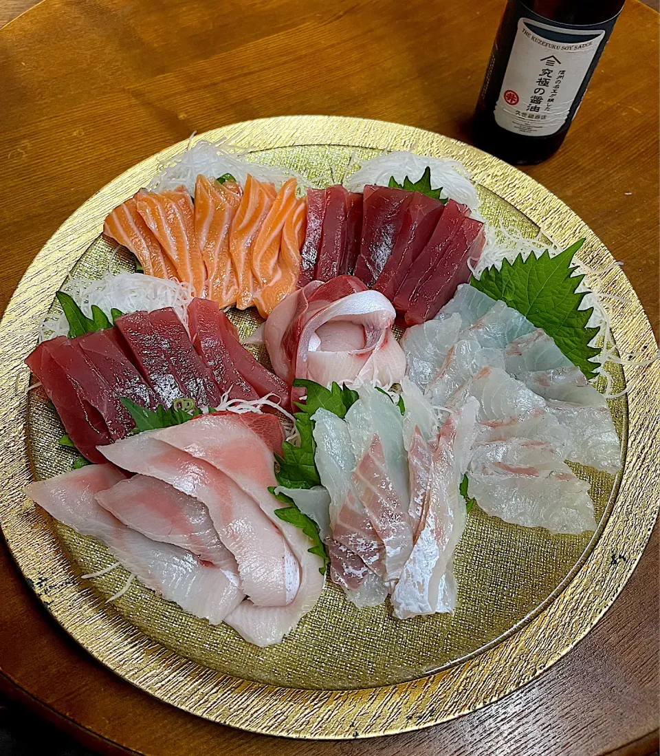 次女お婿さん作お刺身盛り合わせ＊|henryさん