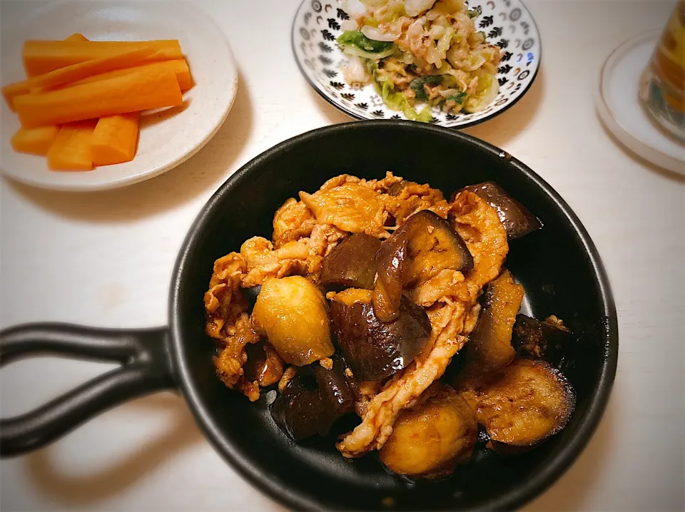 豚肉と茄子のピリ辛炒め🍆白菜とツナの塩麹和え🥬人参のぬか漬け🥕|gunlove❤さん