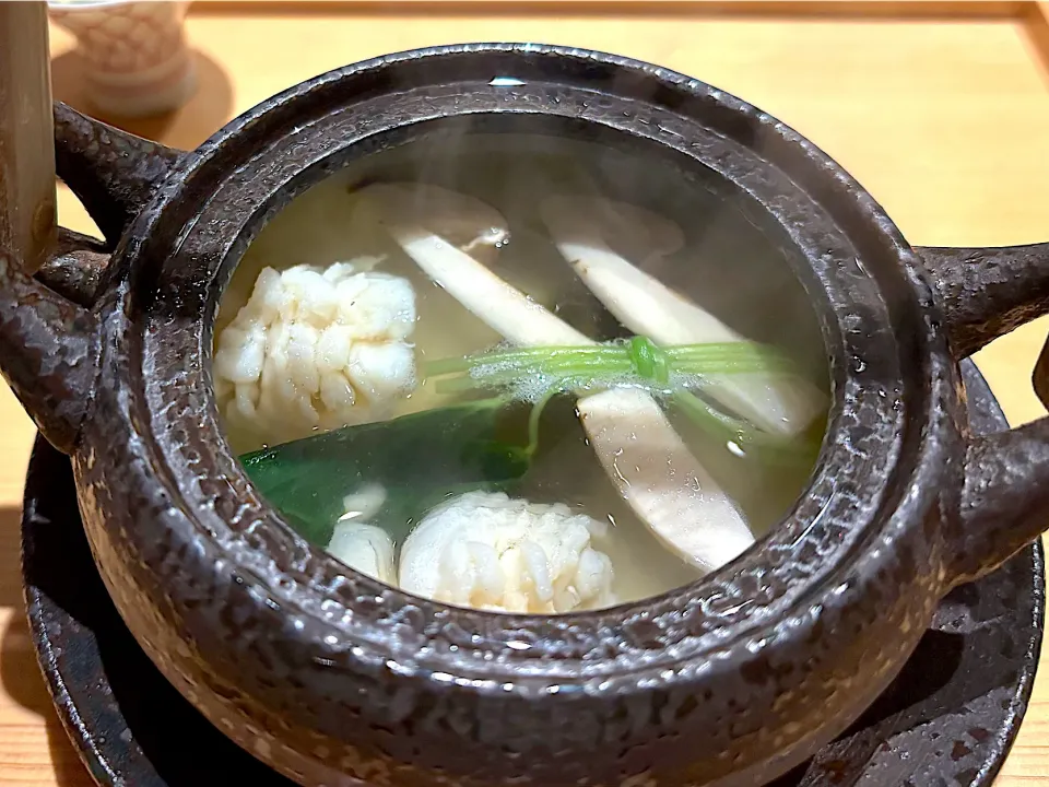 ④11月5日・［和食コース］・土瓶蒸し😊✨（超薄味＋ハモ美味しかった❣️）|山勝さん