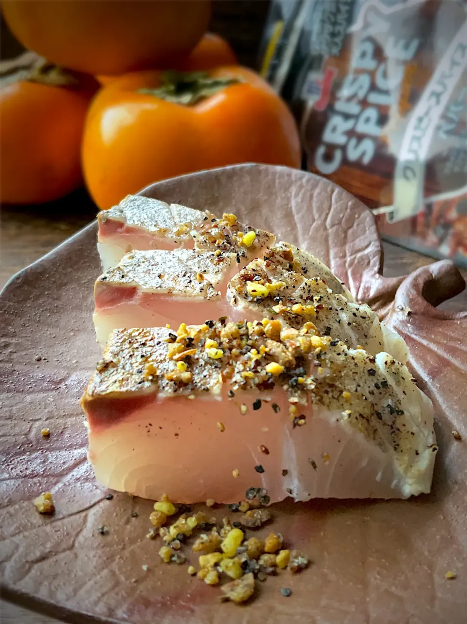 釣り魚🎣カンパチの炙りwithクリスピースパイスペパー|9421beruさん