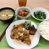 寮の晩ごはん😋|すかラインさん