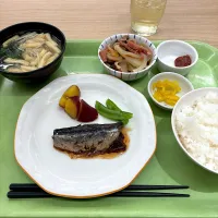 寮の朝ごはん😋イワシの梅煮|すかラインさん