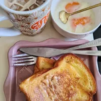 Good morning Butter toast + creamy peanut butter, eggs, Dark roasted latte (L'OR Onxy)|🍒lynnlicious🍒さん