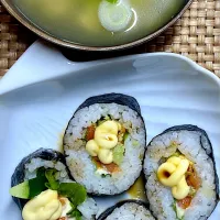 サーモン巻寿司|すくらんぶるえっぐさん