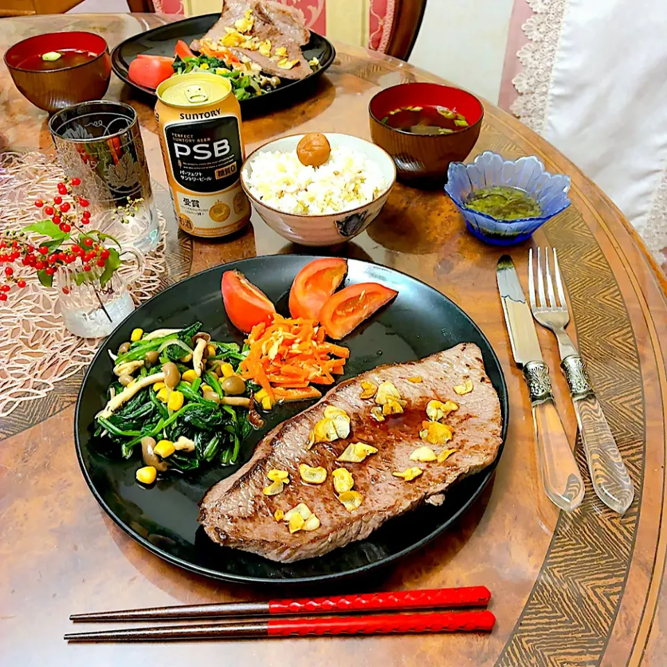 黒毛和牛サーロインステーキ晩御飯|ショコラさん