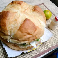 でかでか！ハンバーグサンド|なおさん