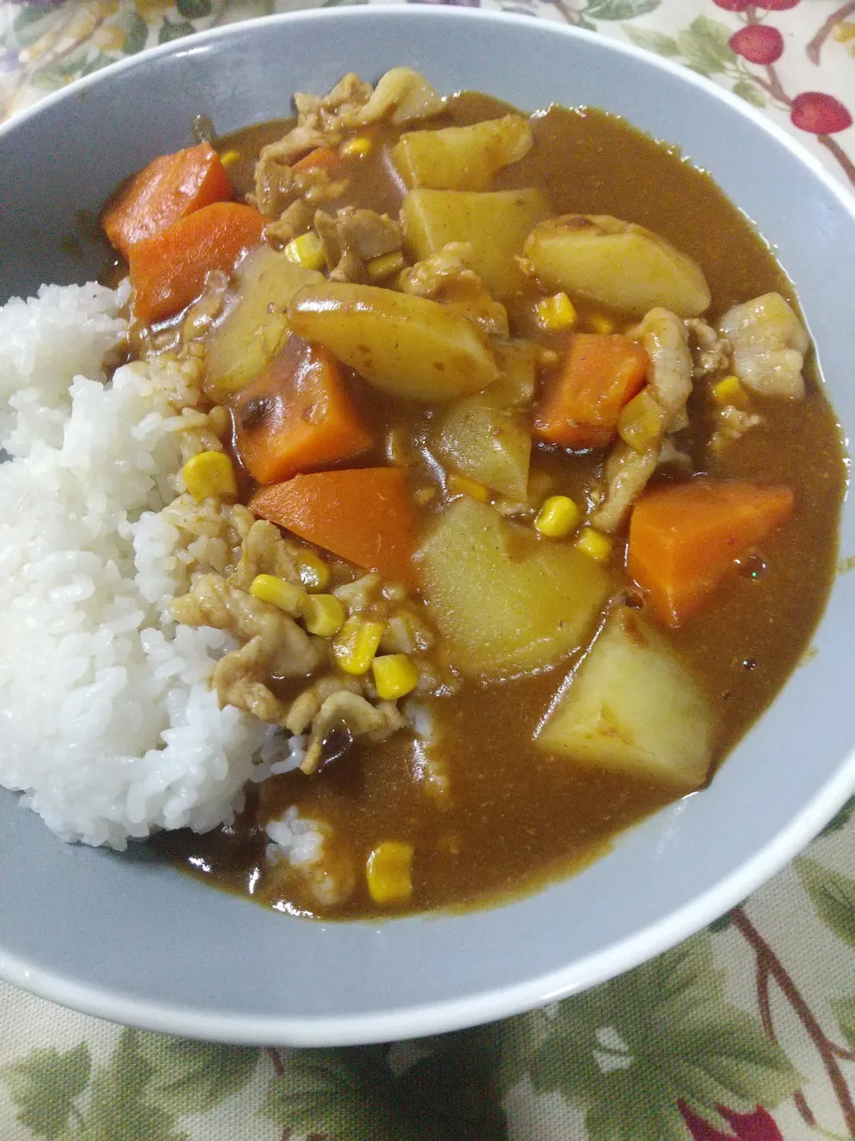 スイートコーンいり心暖まるカレー|はやとさん