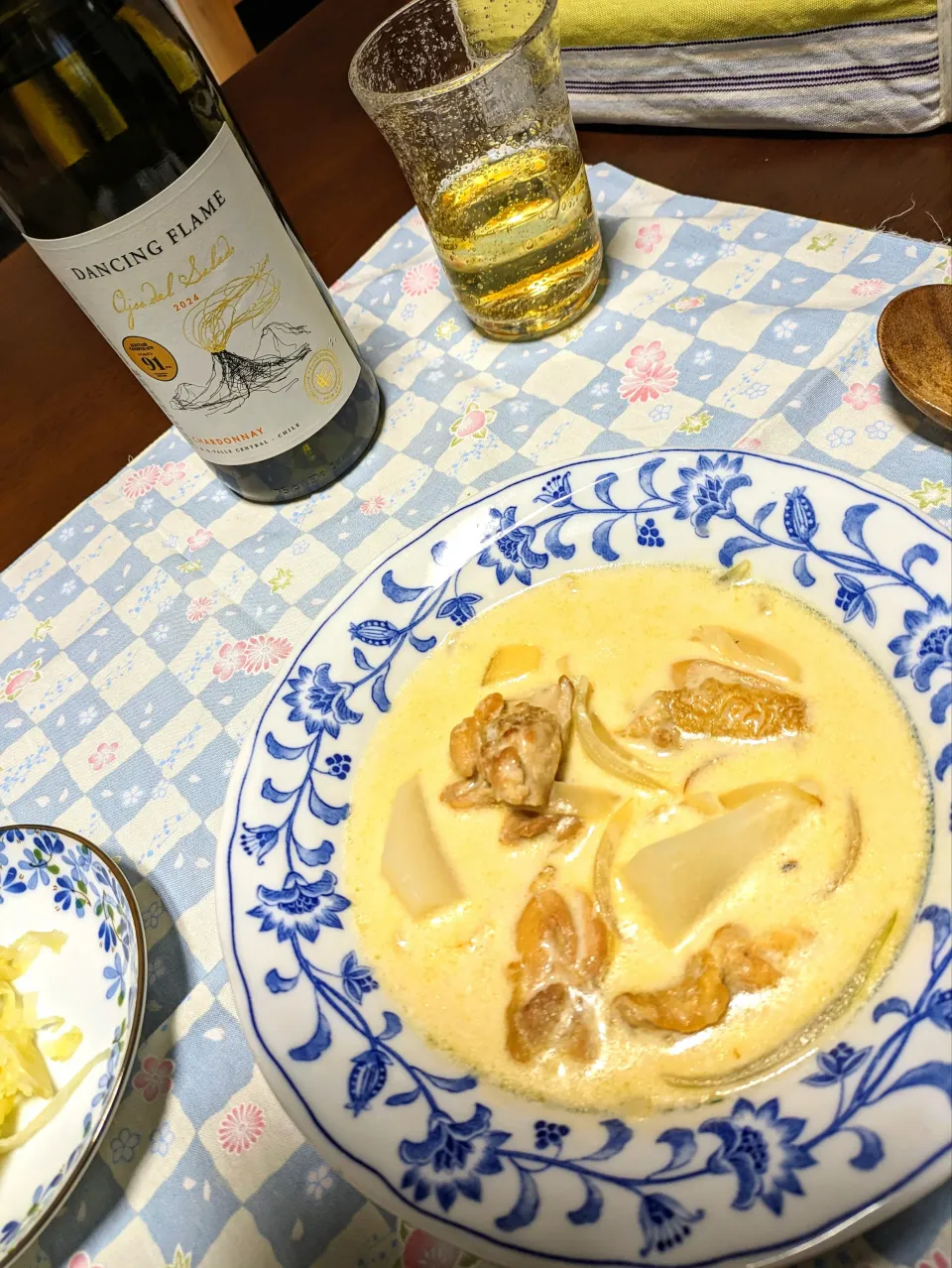 鶏モモとカブのシチュー|かっちゃんさん