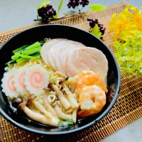 「ラーメン🍜」| バシュランさん