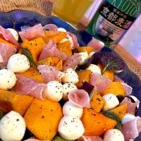 柿とモッツァレラと生ハムのサラダ😋🍻🥗💕✨