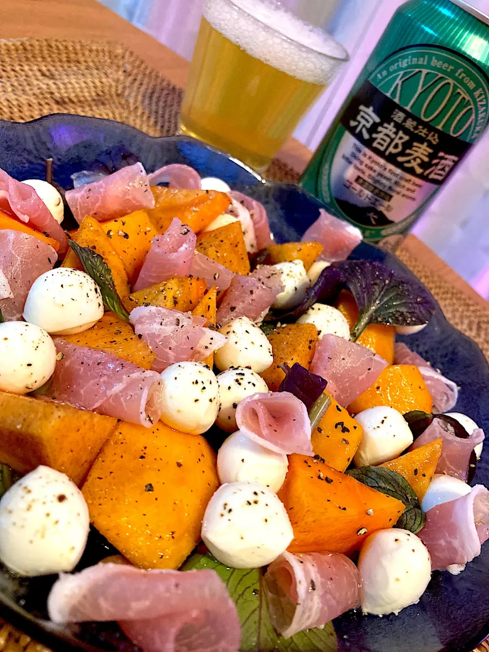 柿とモッツァレラと生ハムのサラダ😋🍻🥗💕✨|アイさん