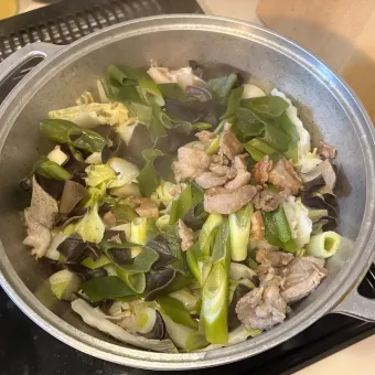 Snapdishの人気料理写真:豚バラミル鍋