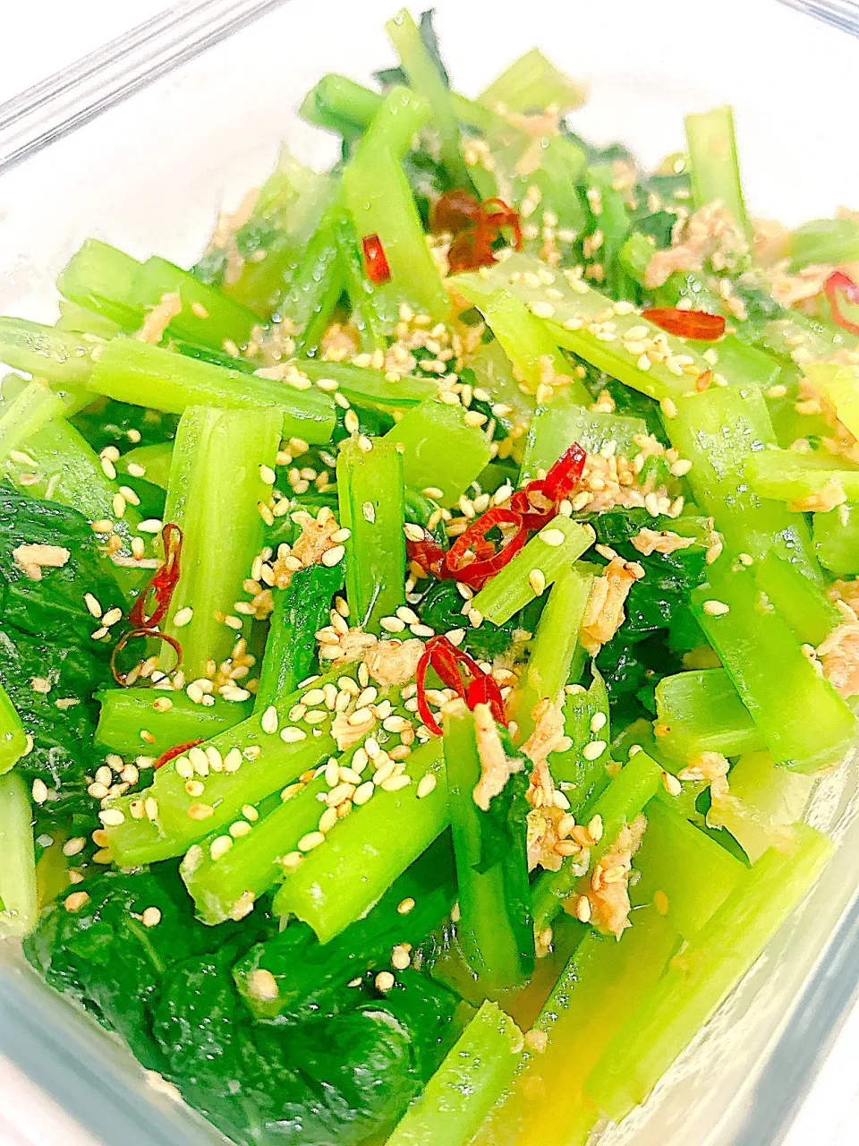 こまつなとツナのごま香る無限ナムル|桃仙メル🍑さん