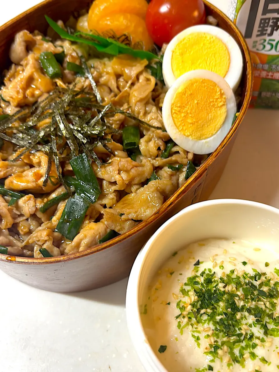 豚焼肉の山かけ丼弁当|KUMIさん