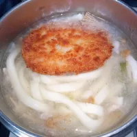 みぞれ仕立てのなめ茸と豚ひき肉入りとろみ付きコロッケうどん|darkbaronさん