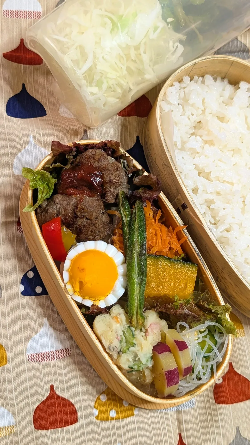 本日のお弁当〜ハンバーグ弁当|f.1125beさん