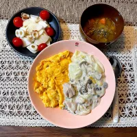 クリームオムライス？？|かりさん