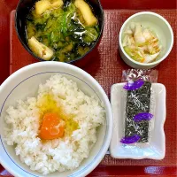 こだわり卵朝食 290円| すくらんぶるえっぐさん