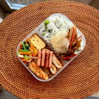 週末の余りモン弁当✴︎| あやみんさん