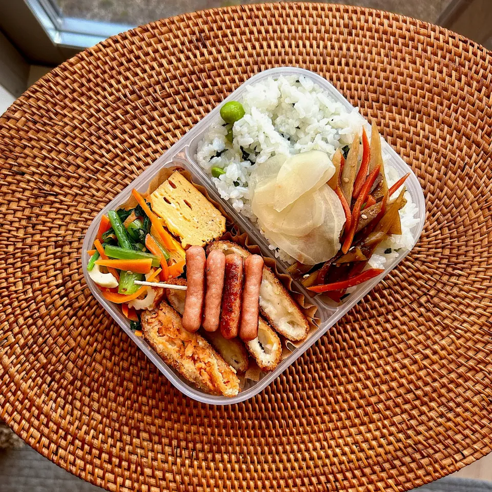 週末の余りモン弁当✴︎|あやみんさん