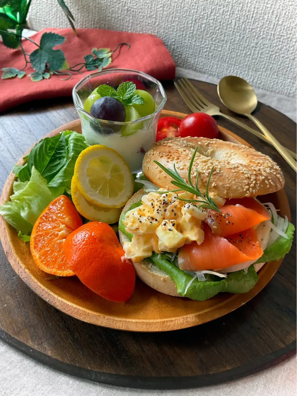 スモークサーモン＆タルタル卵noベーグルワンプレート|スイーツポテトさん