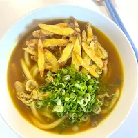 ひとりランチ　カレーごぼう天うどん🍛