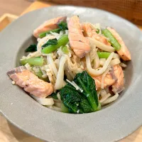 サーモンと小松菜のペペロンうどん|CKさん