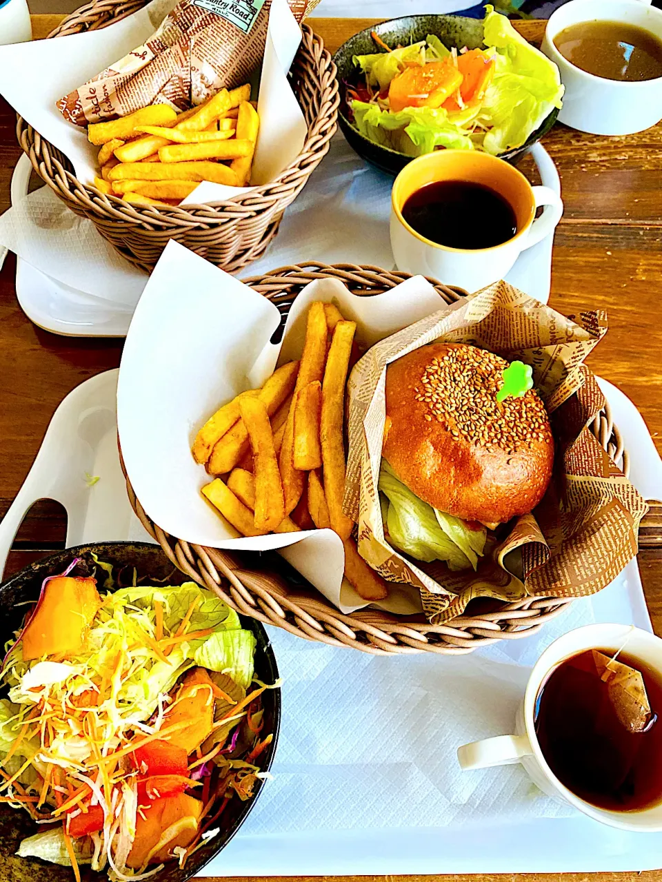 パン屋さんのハンバーガー🍔ランチ|Hi-Niさん