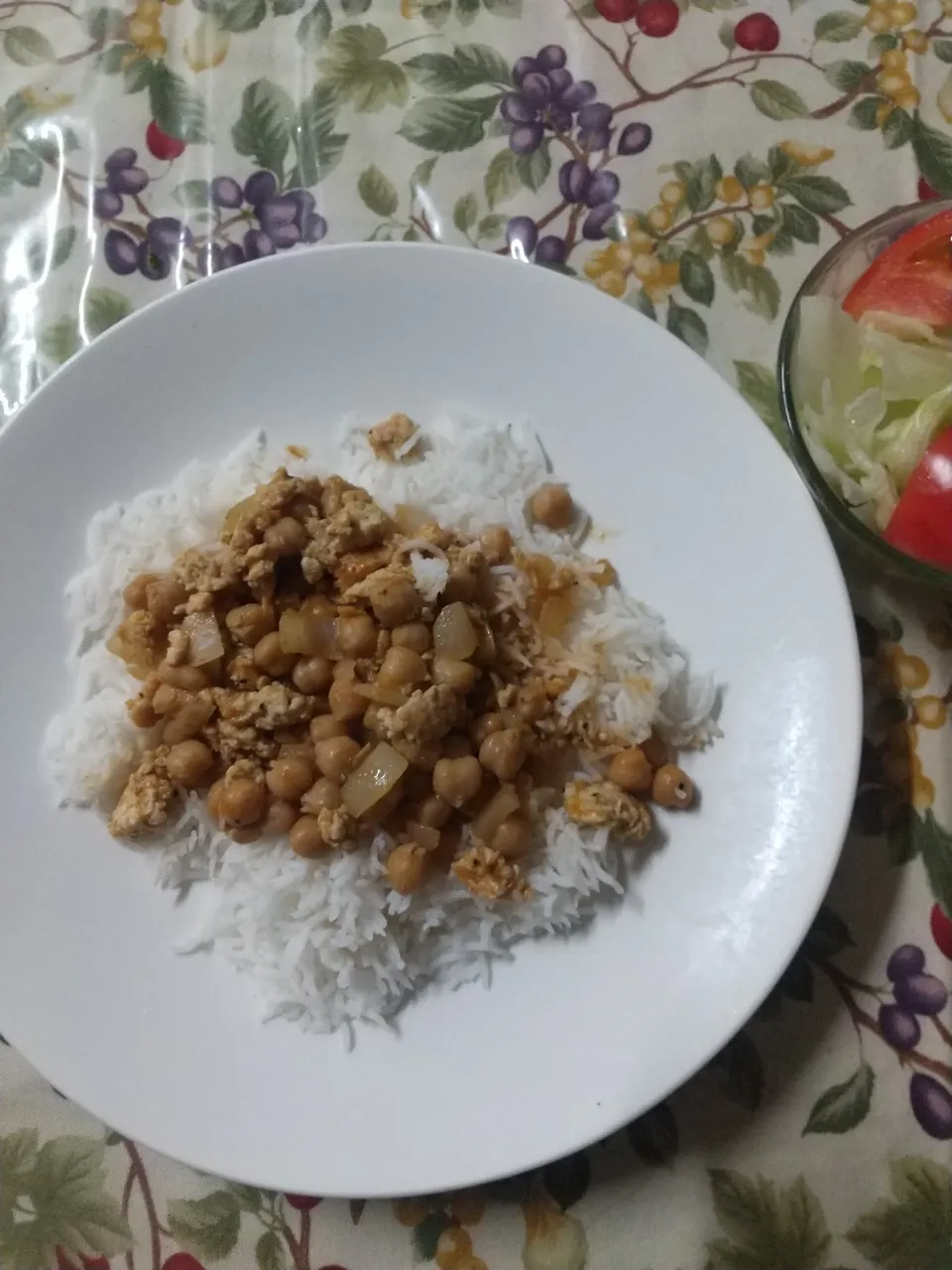 ヒヨコ豆と鶏挽き肉のカレー|はやとさん