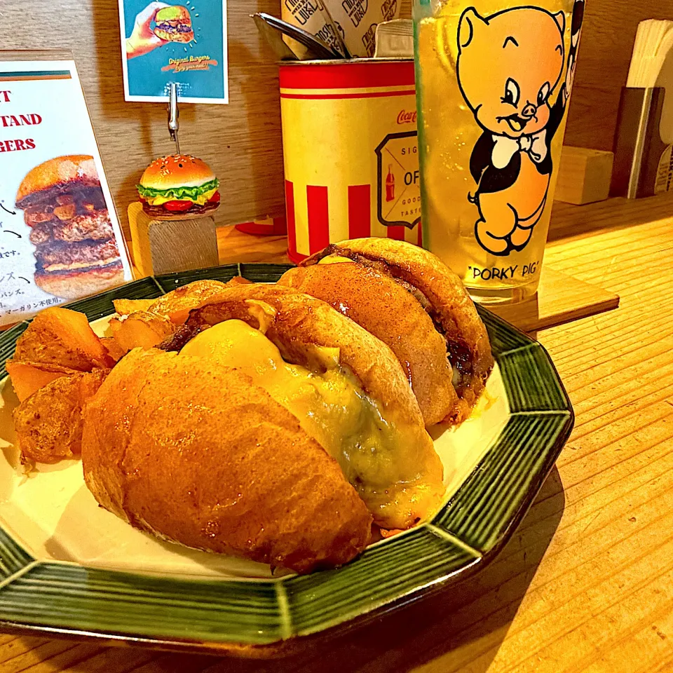 BRISK STAND🍔「切ったやつ」|kaoriさん